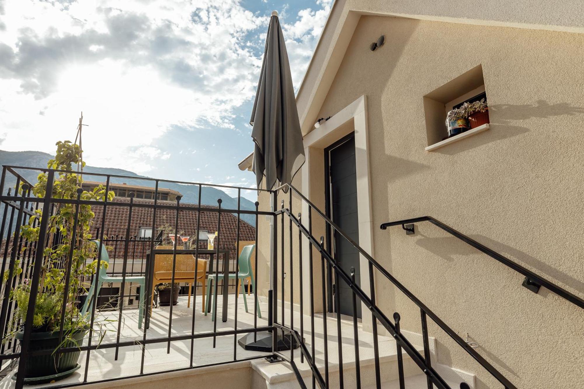 Kotor Central Point Екстер'єр фото